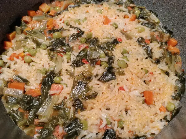 Reposando arroz con verduras